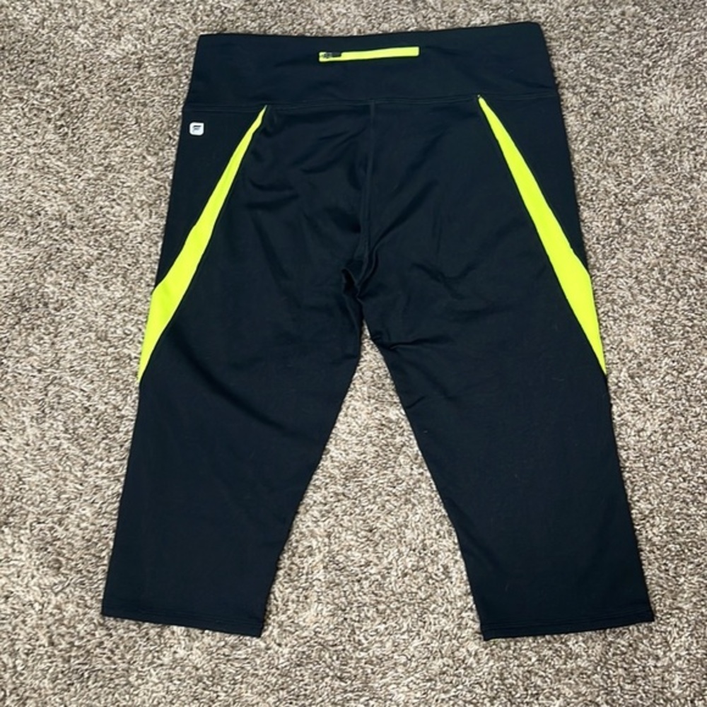 Fabletics Capri leggings Sz medium